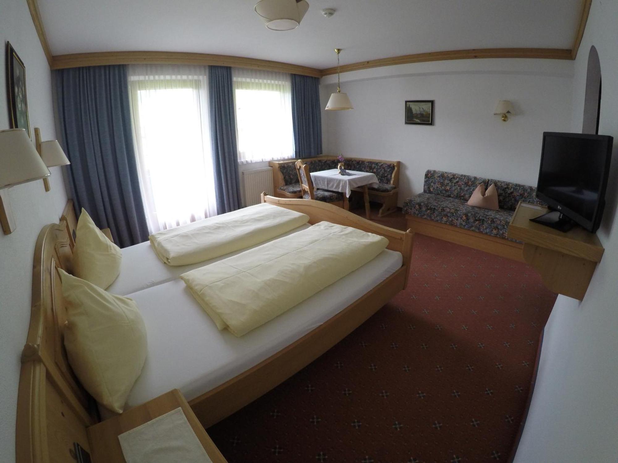 Gaestehaus Alpenland Tux Szoba fotó