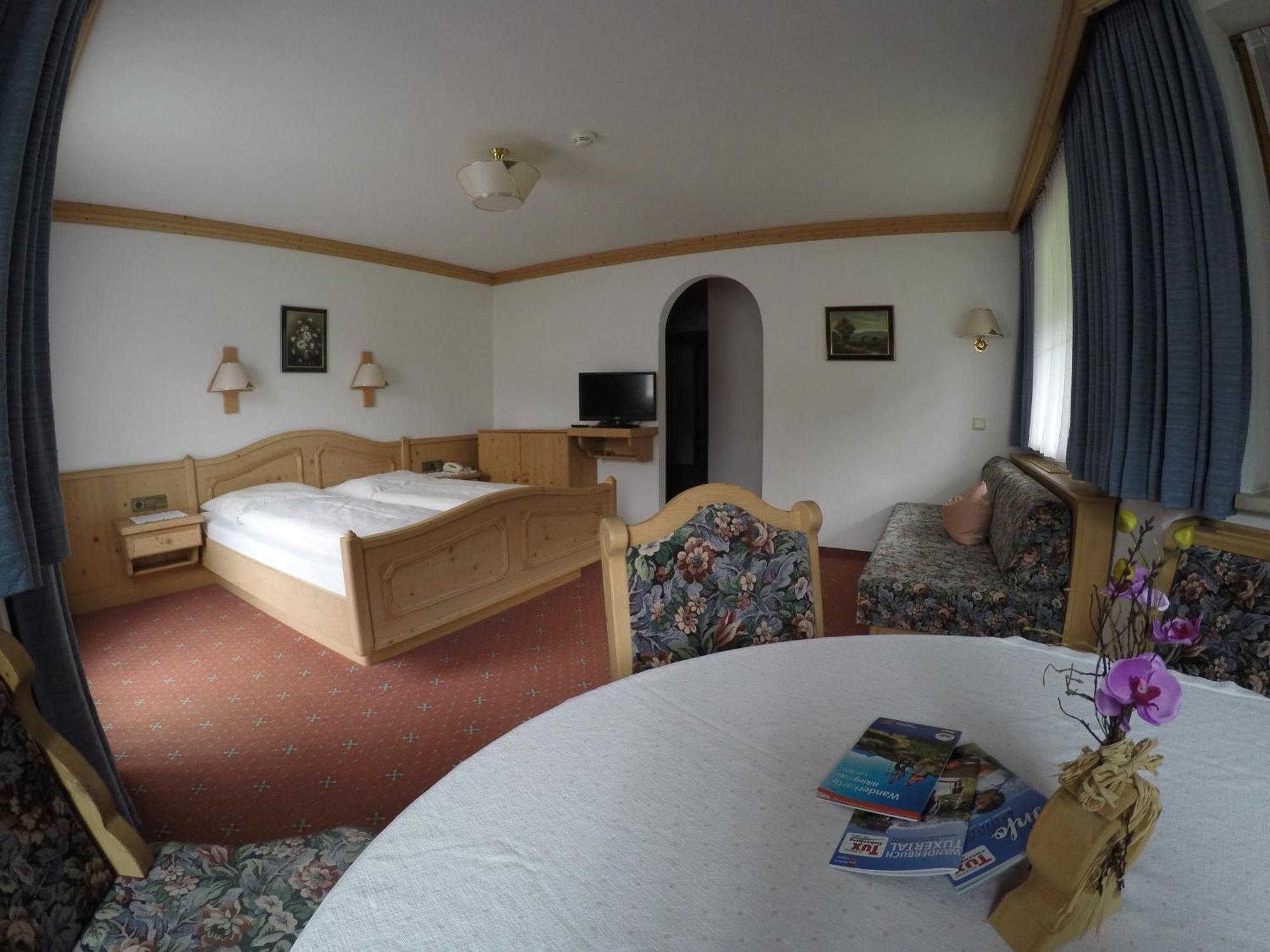 Gaestehaus Alpenland Tux Szoba fotó